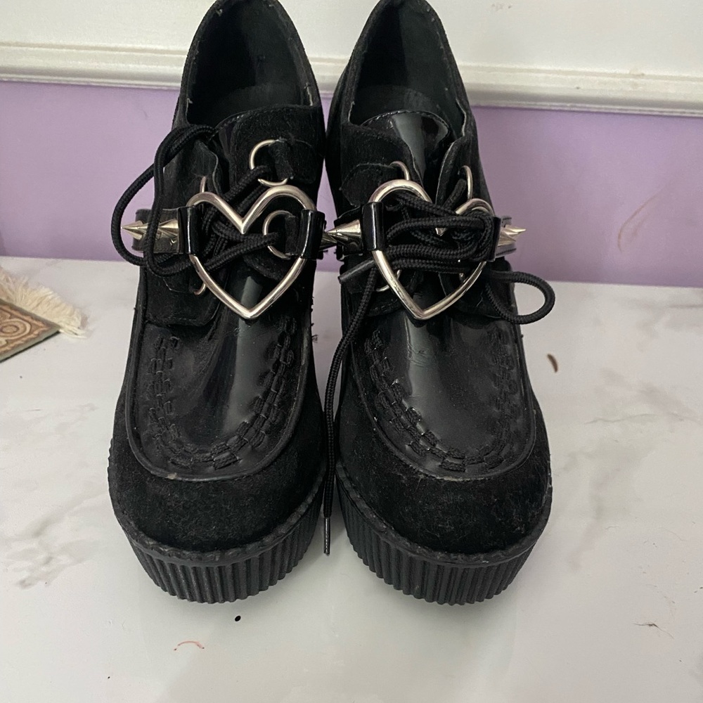 women size 8 demonia platforms